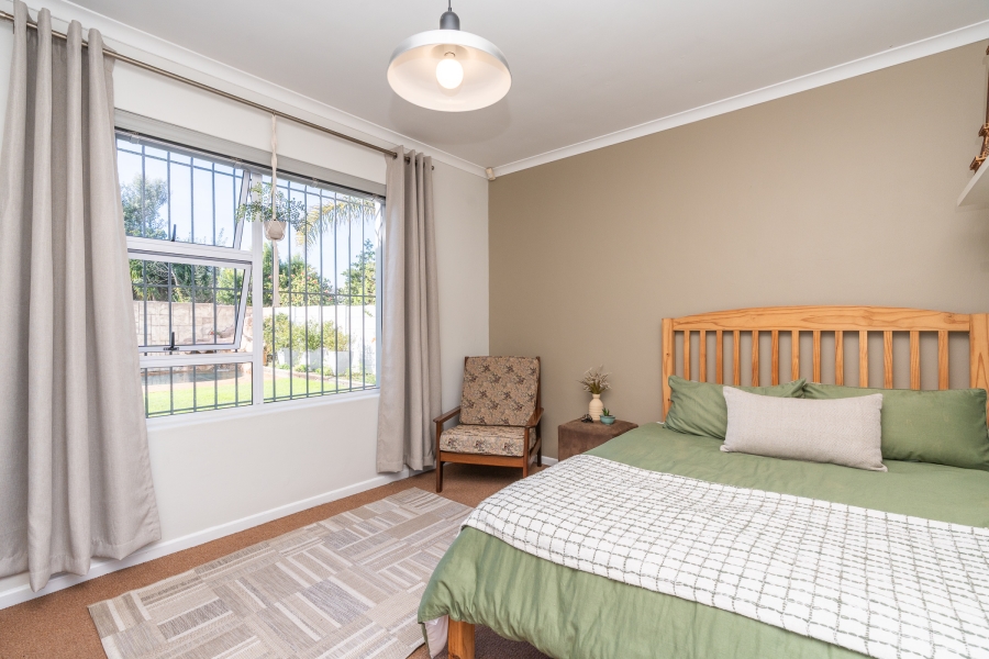 3 Bedroom Property for Sale in Edgemead Western Cape